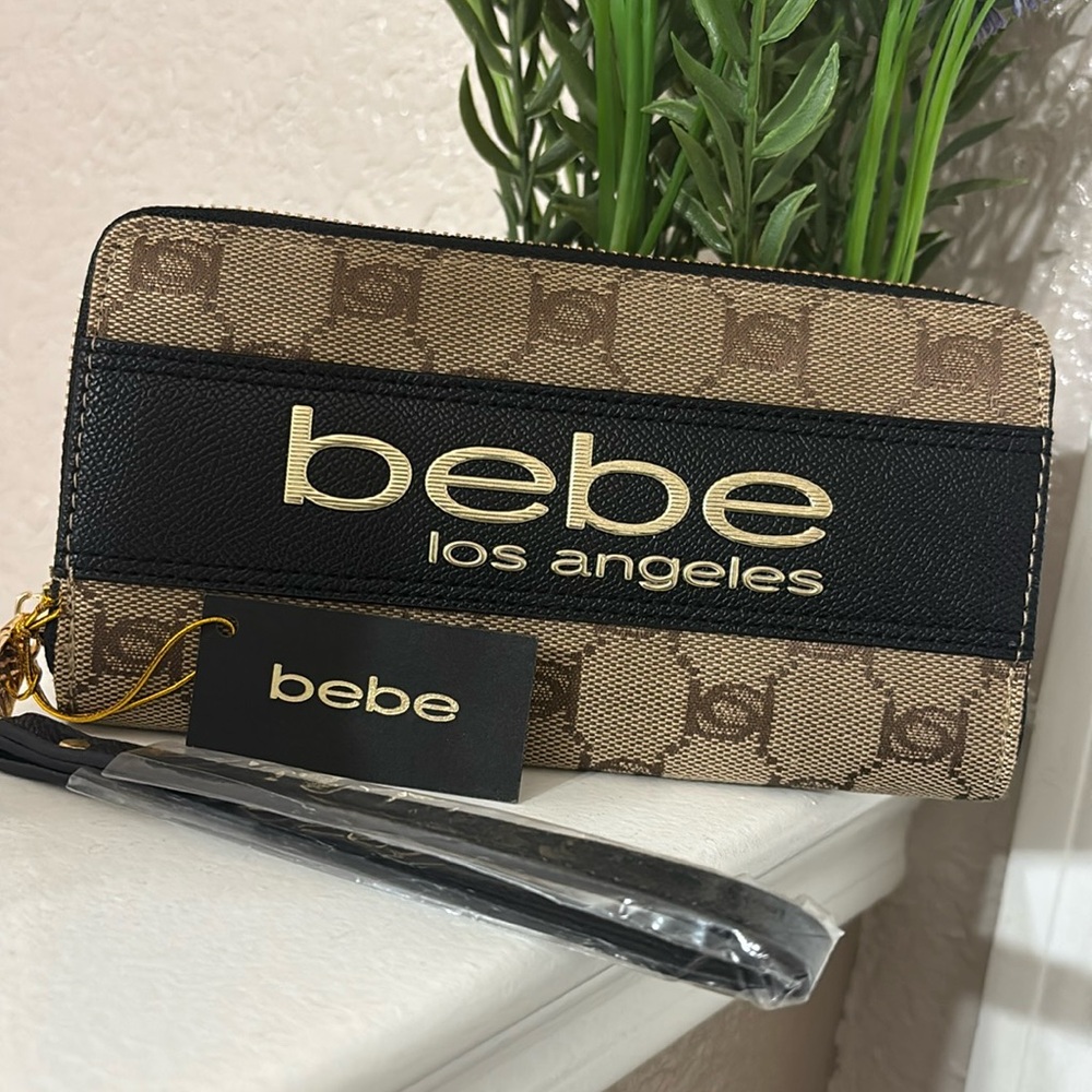 🆕♥️BEBÉ WRISTLET WALLET